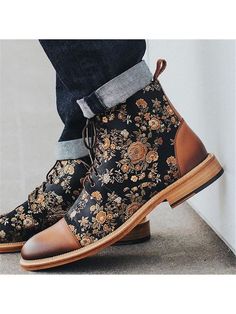 Western Fashion Men, Men's British Style, Latest Fashion Shoes, Heeled Lace Up Boots, Popular Boots, Boots Patterns, Martin Boots, Moda Vintage