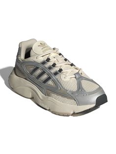 adidas Originals Trainers - chalk white/carbon/wonder beige Uni Outfits, Chalk White, Perfect Shoes, New Shoes, Adidas Originals, Chalk, Adidas, Wonder, Mens Outfits