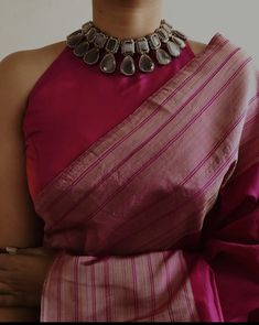 Necklaces Styling, Blouse Neck Designs Saree, Indian Formals, Latest Blouse Back Neck Designs, Blouse Sleeves Design, Latest Saree Blouse Designs, Sleeveless Blouse Designs, Saree Blouse Styles, Simple Saree Designs