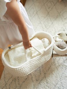 Doll Moses Basket, Stylish Kids Room, Baby Doll Bed, Boho Kids Room, Baby Moses, Doll Cradle, Crochet Storage Baskets, Doll Crib, Baby Moses Basket