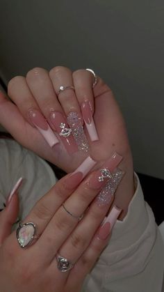 Baddie Nails Coffin Medium, Medium Acrylic Nails Ideas, Prom Planning, Uñas Aesthetic, Acrylic Toes, White Nail Polish, Nail Sets