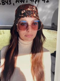 Camila Morrone Daisy Jones, 70s Inspired Outfits, 70s Sunglasses, Kaptan Jack Sparrow, Daisy Jones And The Six, Abercrombie Girls, My Camera Roll, Camila Morrone, 70s Inspired Fashion