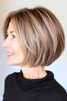 The layered volume shag feathered cut is all about texture and dynamism. With its varied lengths and feathered edges, it provides a modern twist on the classic shag, perfect for those who want to add a bit of edge to their style. Click here to see more stunning short haircuts for older women. Short Haircuts For Older Women, Haircuts For Older Women, Chin Length Hair, Hairdos For Short Hair, Haircuts For Medium Hair, Haircut For Older Women