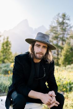 Western 50x in Granite Teardrop crown and 3 inch brim Seeker leather band in grey, black horsehair band and black leather tie Hand stitched mountain detail Artisan Fedora With Curved Brim For Western Events, Artisan Fedora With Curved Brim For Western-themed Events, Panama Hat Outfit, Black Brimmed Western Fedora, Western Black Brimmed Felt Hat, Black Brimmed Western Felt Hat, Tied Hands, Hat Outfits, Classy Hats