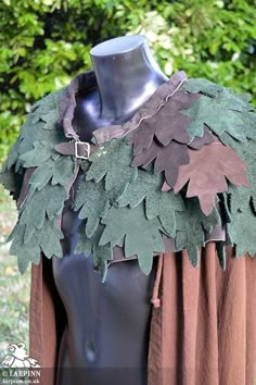 Keyleth Druid Suede Leaf Mantle Larp Cosplay Costume | Etsy Druid Costume, Ren Faire Outfits, Ren Faire Costume, Elf Cosplay, Fair Outfits, Frozen Costume, Fest Outfits, Larp Costume, Elf Costume