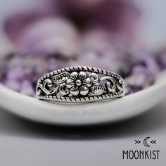 This Sterling Silver ring features a a Flower Filigree look to bring a whole new uniqueness to your collection! This ring measures 9 mm in width and tapers to 3 mm . The band has been carefully curved for comfortable wear. We are happy to create this ring for you in a wide range of ring sizes and finish choices. We include a gift box, polishing cloth and instructions for the care of this unique and beautiful jewelry. It would make a great gift for yourself or for someone special! ▪ Materials - S Silver Casting, Fashion Rings Silver, Forget Me Not Flower, Promise Rings For Couples, Nature Inspired Rings, Buy Jewellery Online, Feather Ring, Floral Ring, Curved Wedding Band