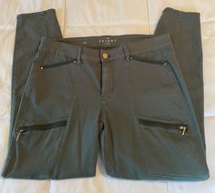 Like New Condition Size 10 Low Rise Skinny/stretchy Leg Zip Fly See Pictures Green Jeans, I See It, Thrift Stores, Garage Sales, Womens Jeans, White House Black, White House Black Market, House Black, Black House