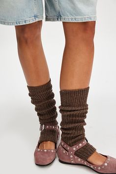 Sure to be the coolest addition to your accessories collection, these totally timeless legwarmers are featured in a sleek, ribbed knit fabrication and toe-less, heel-less style for the perfect wear-anywhere style. | Ribbed Stirrup Legwarmers by Hansel From Basel at Free People in Brown Casual Winter Festival Leg Warmers, Cozy Mid-calf Spring Socks, Winter Festival Leg Warmers, Brown Ribbed Winter Socks, Knitted Legwarmers, Ballet Legwarmers, Brown Leg Warmers, Wool Leg Warmers, Nyc Winter