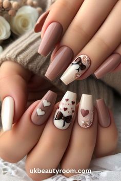 Diy Valentine's Nails, Pink White Nails, Pink Nail Colors, Korean Nail Art, Ootd Instagram, Romantic Nails, Green Nail Designs, Heart Nail Art