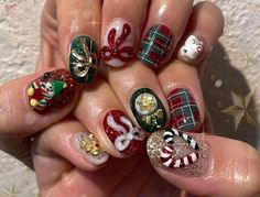 Noel Nail Art, Nail Noel Christmas, X Mas Nails, Christmas Nails 2024, Disney Holiday Nails, Christmas Theme Nails, Winter Nails Cute, Cool Christmas Nails, Noel Nails