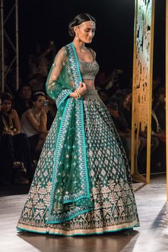 Anita Dongre Couture 2017 Hairstyles On Lehenga, Anita Dongre Lehenga, Bottle Green Colour, Suits Indian, Gold Lehenga, Lehnga Dress