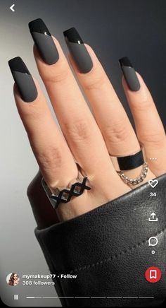 Nails Baddie, Nails Grunge, Dark Nail, Black Acrylic Nails, Baddie Nails, Grunge Nails, Black Nail Designs, Blue Nail, Black Nail