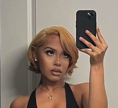 Ear Length Natural Hair, Side Bang Pixie Cut, How To Style Short Bob Hair, Pixie Haircut Wig, Baddies With Short Hair, Pixie Cut Color Ideas, Short Hair On Black Women, Vacay Makeup, Nail Color 2023