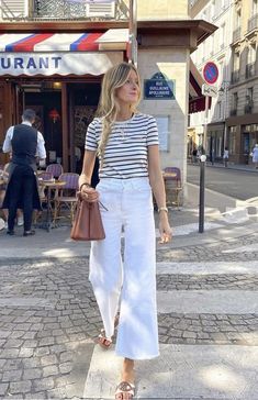 Unique Fashion Outfits, Cropped Sweaters, Spring Teacher Outfits, 2024 Outfits, Casual Outfit Inspiration, Italy Outfits, Casual Day Outfits, Looks Street Style