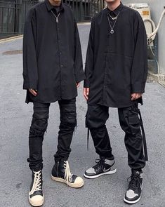 Rick Owens Ramones Outfit, Ramones Outfit, Rick Owens Outfit Men, Rick Owens Outfit, Rick Owens Menswear, Streetwear Inspiration, All Black Fashion, Sneakers Street Style