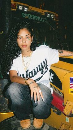 Curly Black Hairstyles, Coily Hairstyles, Hip Hop 90, Street Style Outfits Casual, 90s Inspired Outfits, Outfits Stylish, Outfit Inspo Casual, Tomboy Outfits, Tomboy Style Outfits