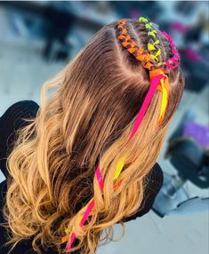 Neon Hair Accessories, Neon Hairstyles, Hairstyles For Girls Braids, Cute Birthday Hairstyles, Princess Curls, Baby Hairstyle, Hair Accessories Braids, Braids Curls, Easy Hairstyles For Thick Hair