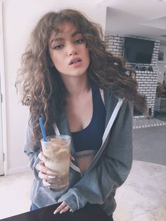 Odkrywaj i udostępniaj najpiękniejsze grafiki z całego świata Grunge Hair, Dream Hair, Long Curly Hair