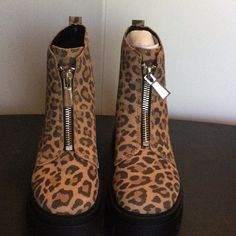 Pretty Animal Print Booties Has Thick Soles, Weighty And Zips Up Front Ever Worn Pretty Animals, Gianni Bini, Black Tan, Black And Tan, Bootie Boots, Animal Print, Zip Ups, Ankle Boots, Size 6