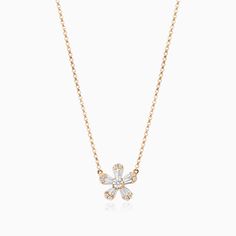 Yellow Gold Flower Shaped Diamond Necklace, Delicate Yellow Gold Diamond Necklace With Flower Pendant, Yellow Gold Flower Pendant Necklace With Diamond Cut, Yellow Gold Flower-shaped Diamond Necklace, Gold Flower-shaped Necklace With Diamond Accents, Vintage Elements, Diamond Flower, Baguette Diamond, Lovely Jewellery