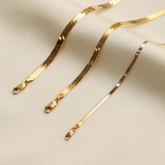 Gold Herringbone Chain, Herringbone Chain Necklace, Gold Snake Chain, Gold Necklace Indian, Dainty Choker, Herringbone Chain, Gold Necklace Set, Gold Snake, Gold Choker