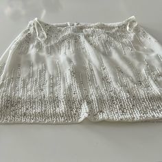 Never Worn Yumi Kim Skirt Elegant Sequined Mini Skirt For Summer, Sequin Long Skirt For Summer, Elegant Mini Length Beach Bottoms, Elegant White Sequined Mini Skirt, Elegant Beach Skort With Lined Skirt, Elegant Beach Skort, Elegant Flowy Mini Skirt For Beach, Yumi Kim, Womens Skirt