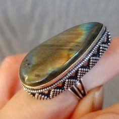 Brand New Handmade Oversized Labradorite Antique Design Silver Ring. Size 6.75 925 Stamped New To Poshmark? Use Referral Code Kimberlyn222 To Receive $10. James Avery Rings, Vintage Sterling Silver Rings, Big Rings, Statement Ring Silver, Luxury Rings, Ring Color, Antique Design, Design Silver, Size 10 Rings