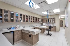 an empty laboratory with lots of counter space