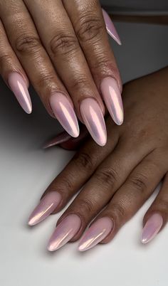 chrome nails Chrome Nails And Toes, Gold Toes Polish, Chrome Nails On Black Women, Chrome Nails On Dark Skin, Pink Chrome Nails With Pearls, Pink Chrome Nails On Brown Skin, Light Pink Pearl Chrome Nails, Pink Chrome Nails With Gems, Pink Chrome Coffin Nails