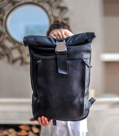 "This backpack is made of durable and sturdy leather that makes it ideal for all your daily necessities: a laptop, wallet, shirt, pair of shoes, water bottle, charger, documents, wallet and phone. THE LEATHER 79 Street Studio's premium leathers are an experience all their own. There are the top quality Italian full grain cowhides. Each hide is delivered semi-naked, so that natural variations, such as small scars and creases are more distinct than in more processed leathers. These naturally occur Leather Backpack Men, 17 Inch Laptop Backpack, Leather Backpack For Men, Black Laptop, Leather Laptop Backpack, Minimalist Backpack, Laptop Bag For Women, Minimalist Bag, Leather Rucksack