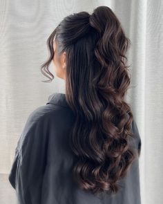 Simple Prom Hair, Quince Hairstyles, Long Hair Wedding Styles, Prom Hairstyles For Long Hair, Hairdo For Long Hair, Long Wavy Hair, Wedding Hairstyles For Long Hair, Half Up Hair