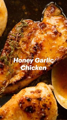 Honey Garlic Pork Chops, Delicious Chicken Dinners, Pantry Ingredients, Garlic Chicken Recipes, Honey Garlic Sauce, Diner Recipes, Dinner Chicken, Spinach Recipes