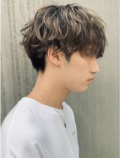 Perm Hair Men, Ftm Haircuts, Boy Hairstyle, Surfer Hair, Men Haircut Curly Hair, Asian Haircut, Mens Hairstyles Thick Hair, Wavy Hair Men, Men Hair Color