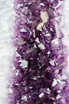 Amethyst Aesthetic, Crystals Wallpaper, Wicca Aesthetic, Wedding Greetings, Zen Colors, Handmade Crystal Jewelry, Amethyst Crystals, Spiritual Crystals