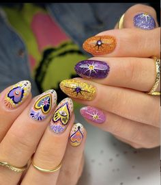 Nail Designs 2023 Spring, Winter Nails Art Designs, Nail Art Funky, 2023 Spring Nails, Spring Nails 2023, Funky Nail Designs, Nail Academy, Funky Nail Art, Bunny Nails