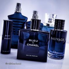 Best Mens Cologne, Versace Perfume, Expensive Perfume, Blue Perfume, Perfume Organization, Perfume Floral