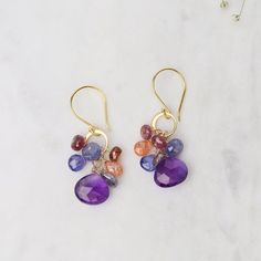 Gold Hammered Circle Link  Amethyst & Sunstone Earrings Sunstone Earrings, Green Amethyst Earrings, Colored Gemstones, Jewelry Post, Stacked Jewelry, Fabric Beads, Beaded Jewelry Patterns, Mystic Topaz, Long Pendant