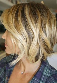 Wave Bob Hairstyles, Textured Haircuts, Bob Haircut For Fine Hair, Layered Bob, Haircuts For Fine Hair, Shampoos, Great Hair, Bobs Haircuts, Hair Day