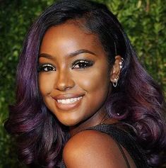 Hair Color For Dark Skin Tone, Black Women Hair Color, Hair Color For Dark Skin, Plum Hair, Colors For Dark Skin, Hair Color For Women, Trendy Hair Color, American Woman, Hair Color Dark