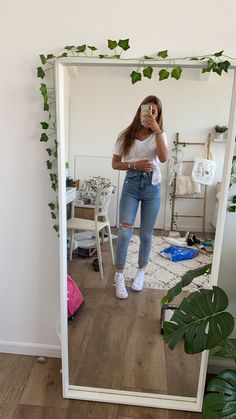 Jean Outfit Inspiration, Summer Outfits Appropriate, Jeans Outfit School, Cute High School Outfits, Simple Outfits For School, Back To School Outfit, Casual Outfits For Teens, Trendy Outfits For Teens, Casual School Outfits