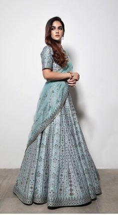 Jj Valaya, Lehenga Saree Design, Mehndi Dress, Indian Outfits Lehenga, Lehnga Dress, Indian Party Wear, Indian Bridal Dress