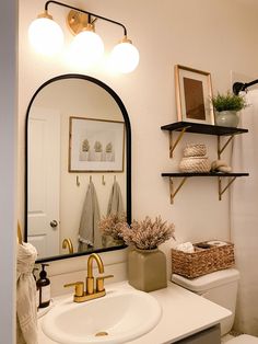 the bathroom is clean and ready to be used as a guest room or family room