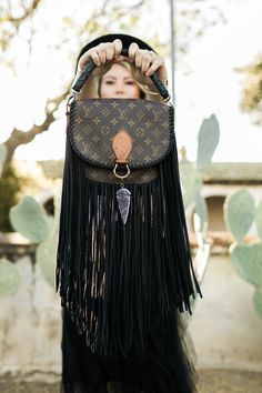 Our most popular bag the World Traveler comes in a varieth of color with your choice of long or short fringe. Hacks Clothes, Popular Bags, Fashion Hacks, Black Fringe, Fashion Hacks Clothes