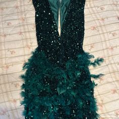 Emerald Dress From Dach Boutique Sz Medium Brand New Only Worn Once Good For Birthdays , Brunch , Soires Christmas Wedding Inspiration, Emerald Dress, Emerald Dresses, Sequins Dress, Emerald Green Color, Christmas Wedding, Sequin Dress, Emerald Green, Green Colors