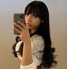 Pretty Makeup Looks, Bangs With Medium Hair, Flat Iron Hair Styles, Long Hair With Bangs, Hair Stylist Life, Hairstyles Ideas, Hair Day