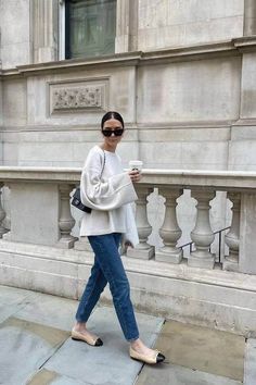 50+ Chic Ballet Flats Outfit Ideas for Grown Women (Spring, Summer, Fall and Winter) White Ballet Flats Outfit, White Flats Outfit, White Ballet Flats, Red Ballet Flats, Timeless Shoes