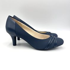 Lifestride Women's Pascal Navy Blue Pumps. Women's Size 9 Wide Width. Condition: New Without Box. New To Poshmark? Sign Up Using Invite Code: Tentoday For $10 Off Your Purchase! Blue Court Shoes With Medium Width And Round Toe, Fitted Blue Heels With Removable Insole, Blue Medium Width Heels For Office, Blue Court Shoes With 4-inch Heel And Medium Width, Blue Court Shoes For Workwear With Medium Width, Blue Court Shoes For Workwear, Medium Width, Blue Court Shoes For Work, Blue Medium Width Court Shoes For Work, Blue Synthetic Low Heels