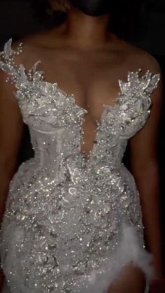 Evening Gown Outfit, Diamond Prom Dresses, Matric Dance Dresses, Crystal Prom Dress, Gown Outfit, Glam Wedding Dress, Silver Prom Dress, Classy Prom, Prom Inspiration