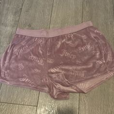 Never Worn, Super Soft Trendy Pajama Shorts For Loungewear, Trendy Stretch Pajama Shorts For Loungewear, Trendy Short Sleepwear For Loungewear, Trendy Short Bottoms For Pajama Party, Trendy Pajama Shorts With Elastic Waistband, Trendy Pajama Shorts With Elastic Waistband For Lounging, Summer Overnight Pajama Shorts, Summer Pajama Shorts For Overnight, Trendy Pajama Shorts For Pajama Party