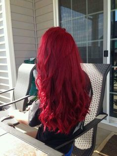 Hair Dye Red, Pink Hair Dye, Dyed Red Hair, Bright Red Hair, Long Red Hair, Hair Red, Long Wavy Hair, Red Hair Color, Long Red